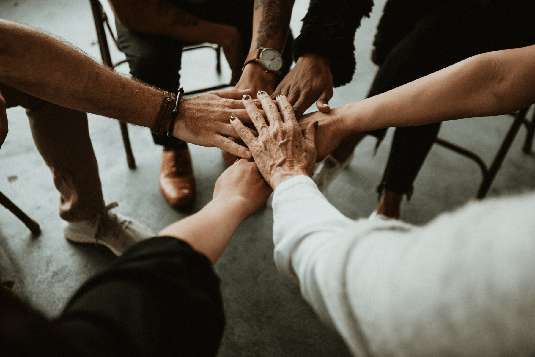 diverse-high-five_339582669-min